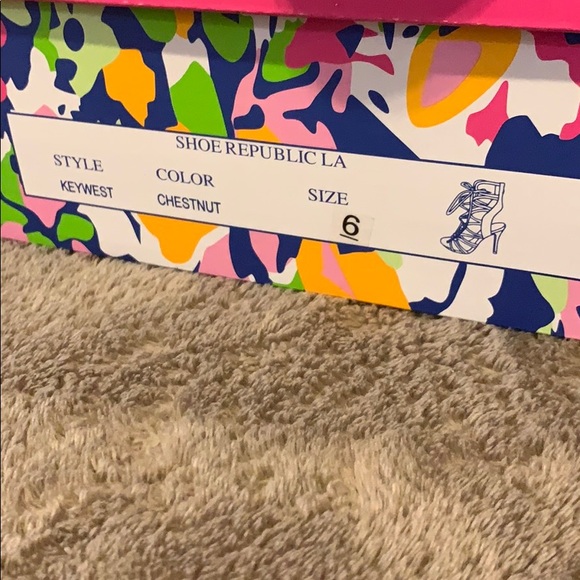 Chestnut laced up heels - Picture 3 of 3